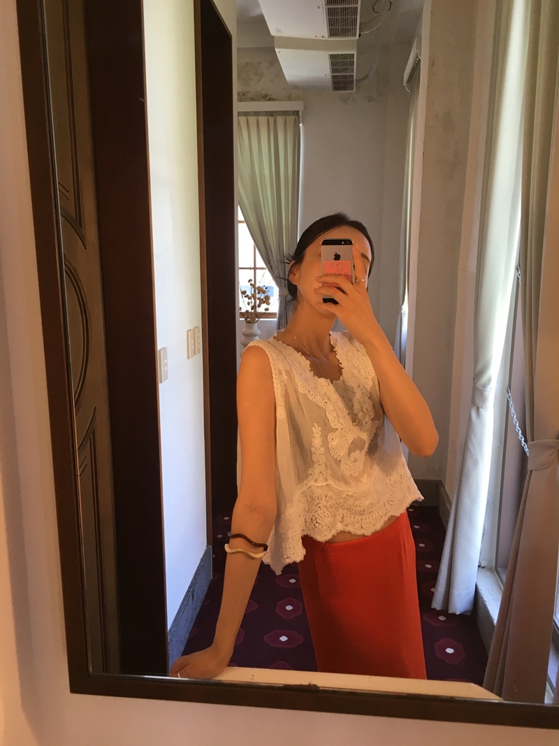 Arty Lace sleeveless blouse