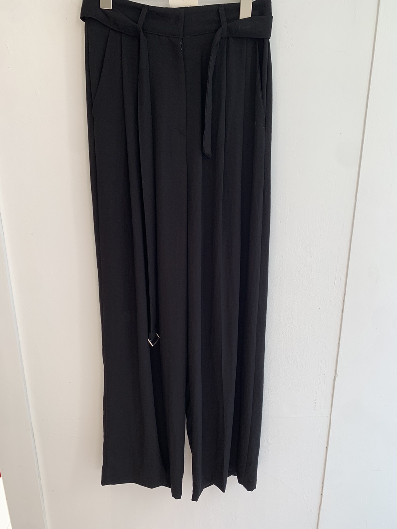 Linen BELT pintuck slacks