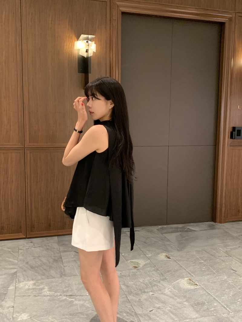 Brunch Tie wrap blouse