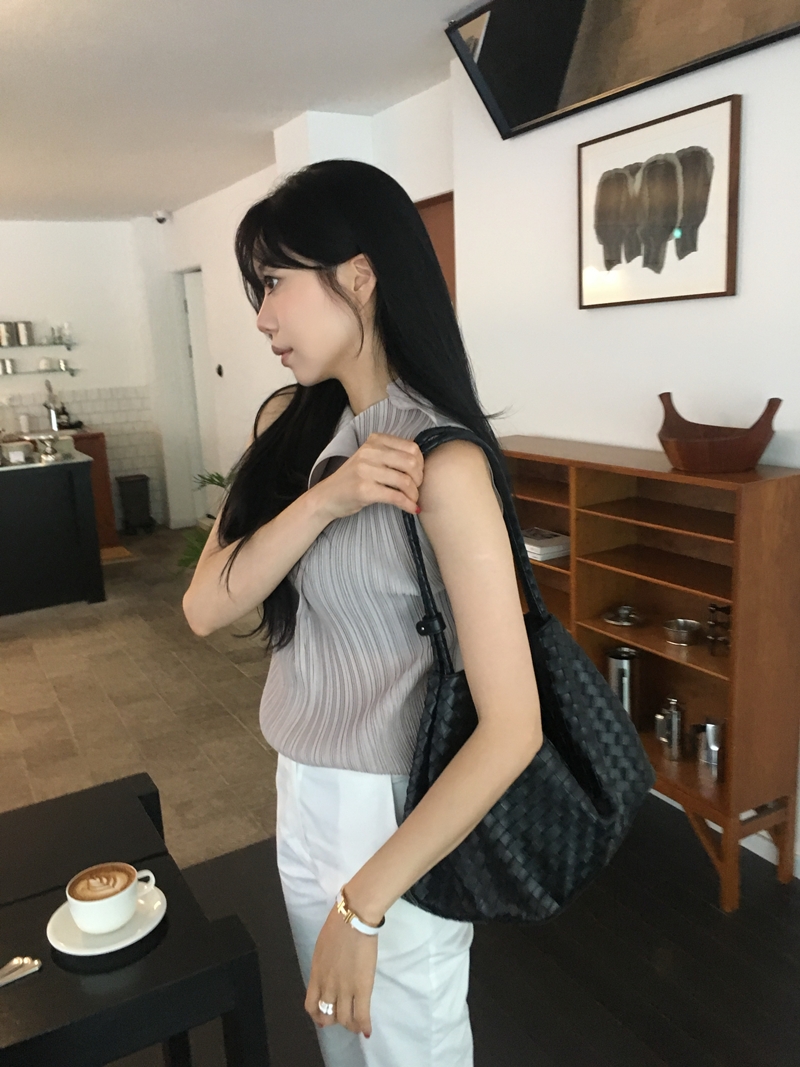 Flower Pleats blouse *premium (pink beige)