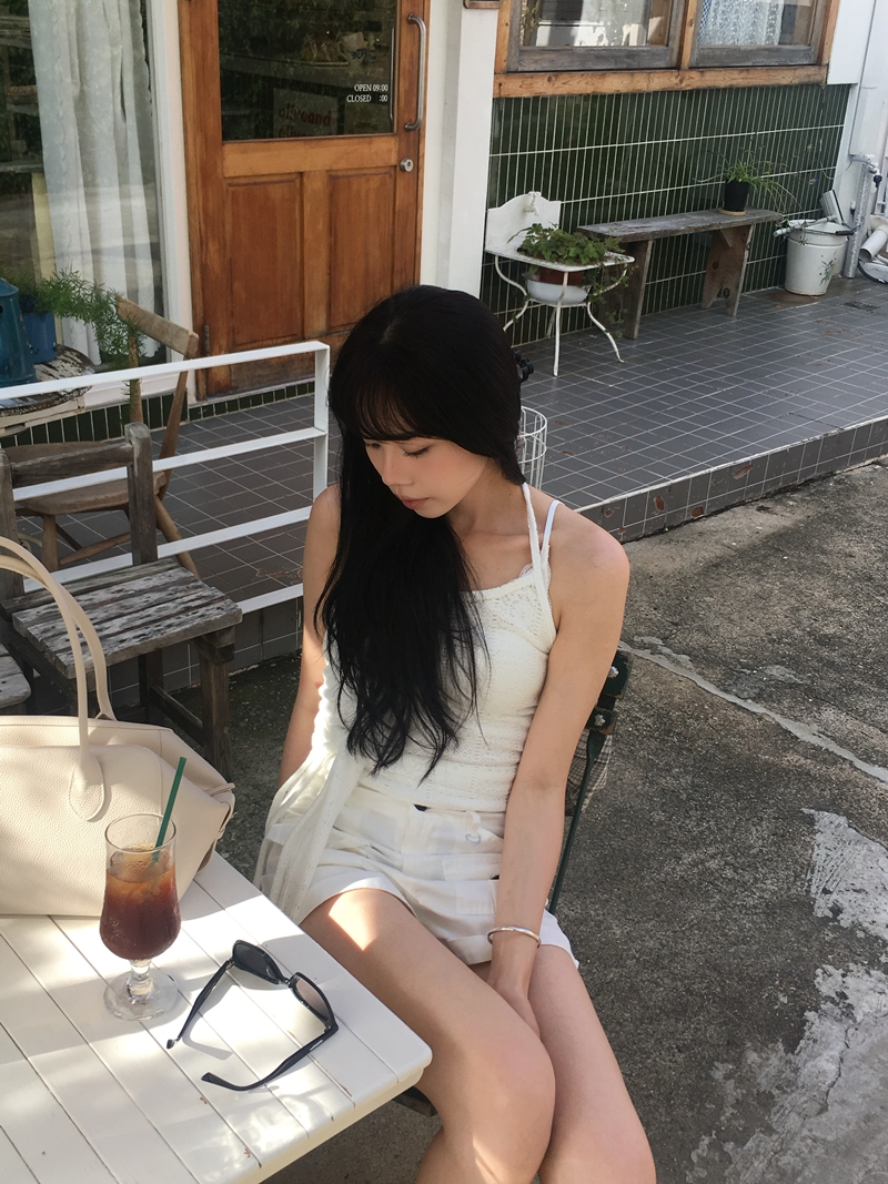 Punching Halterneck wrap Sleeveless