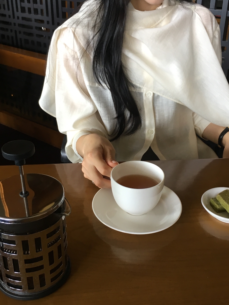 26FW Liebe SHAWL WRAP BLOUSE (3COLOR)
