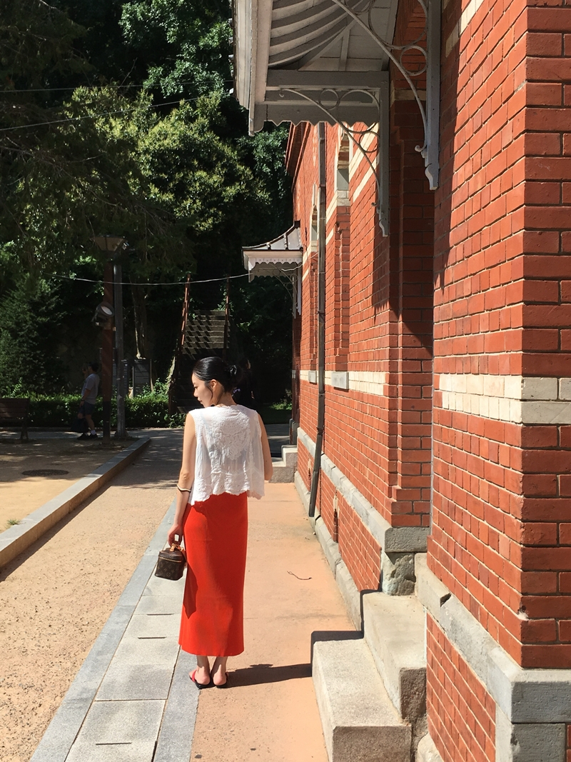 Arty Lace sleeveless blouse