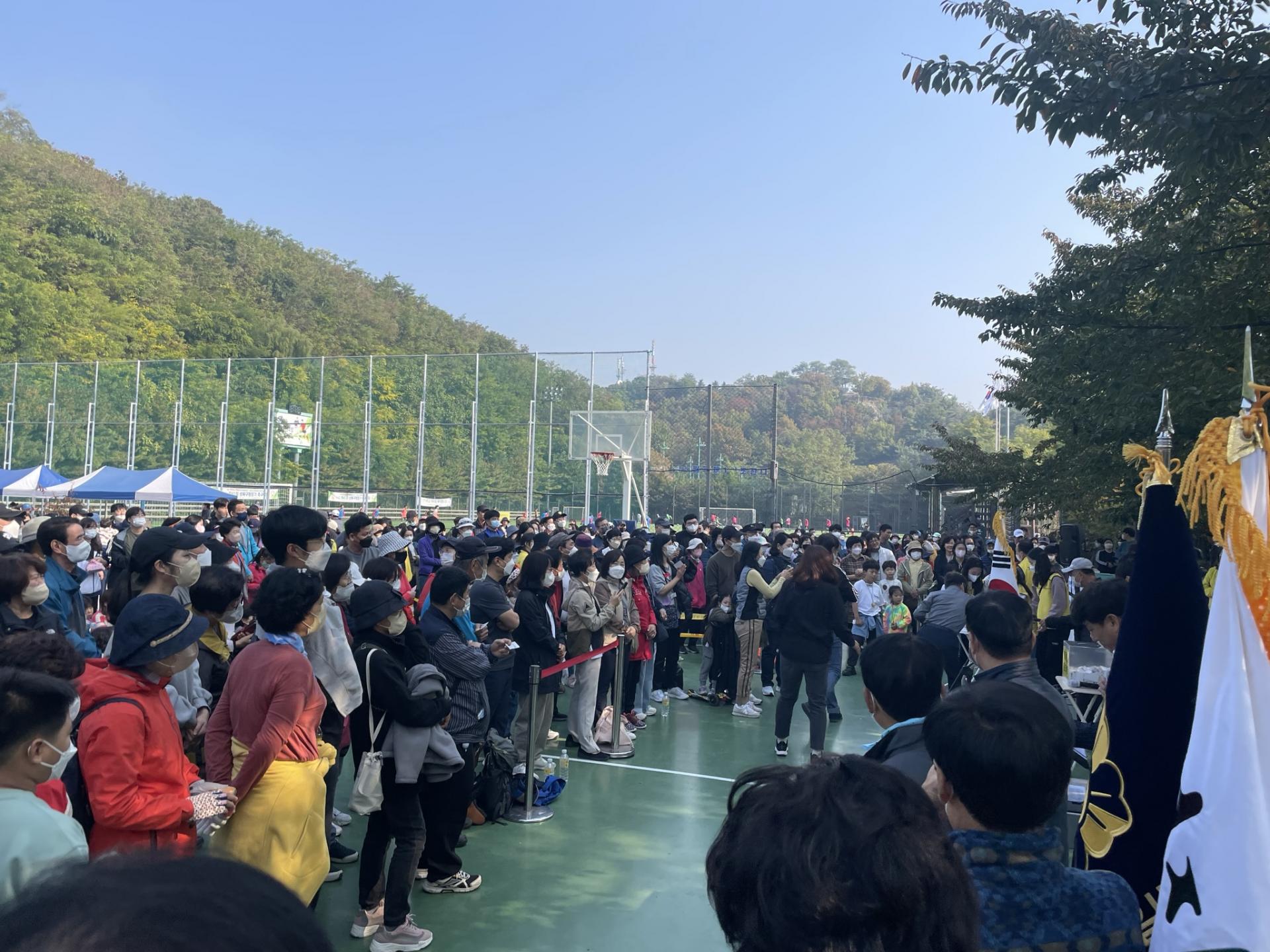 [성북지부] 월곡산 둘레길 걷기 참여 : 수도권공공서비스노동조합