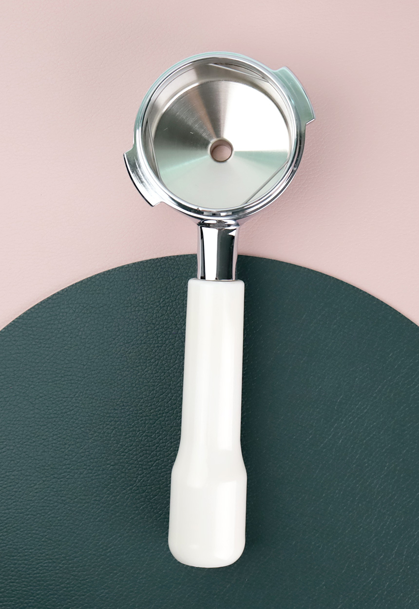 시모넬리 아피아 아우렐리아 커피머신 스파웃 58mm 포터필터