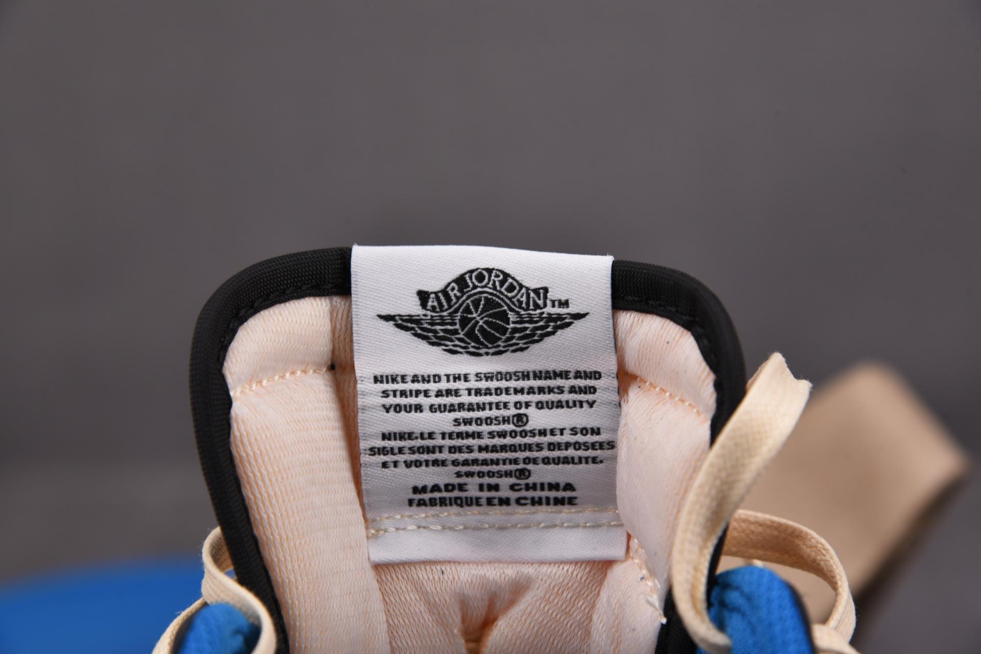 트래비스 스캇 X 프라그먼트 X 에어 조던 1 로우 밀리터리 블루