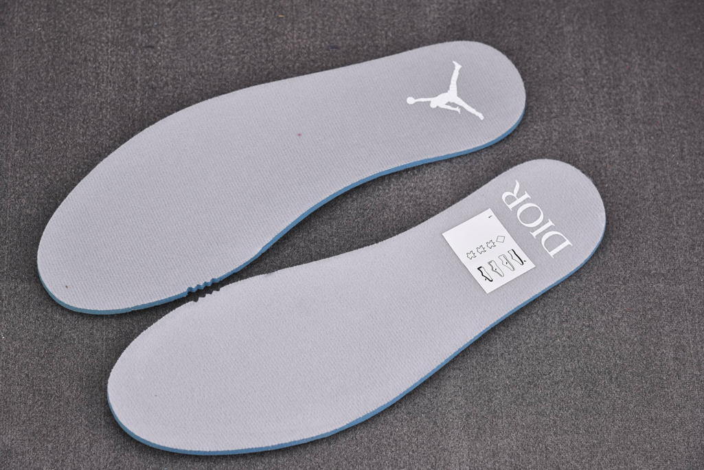 디올 X 에어 조던 1 하이 레플