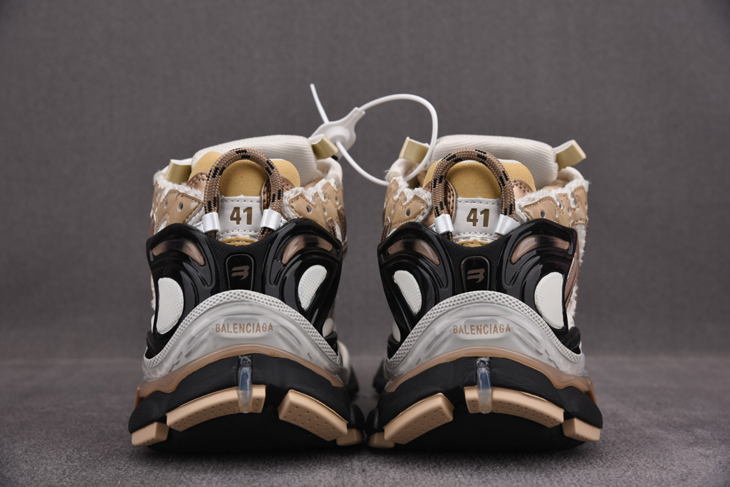 발렌시아가 러너 레플