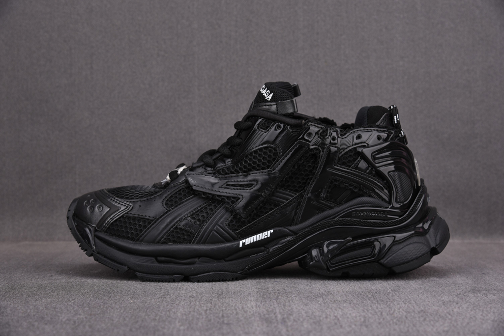 발렌시아가 러너 레플