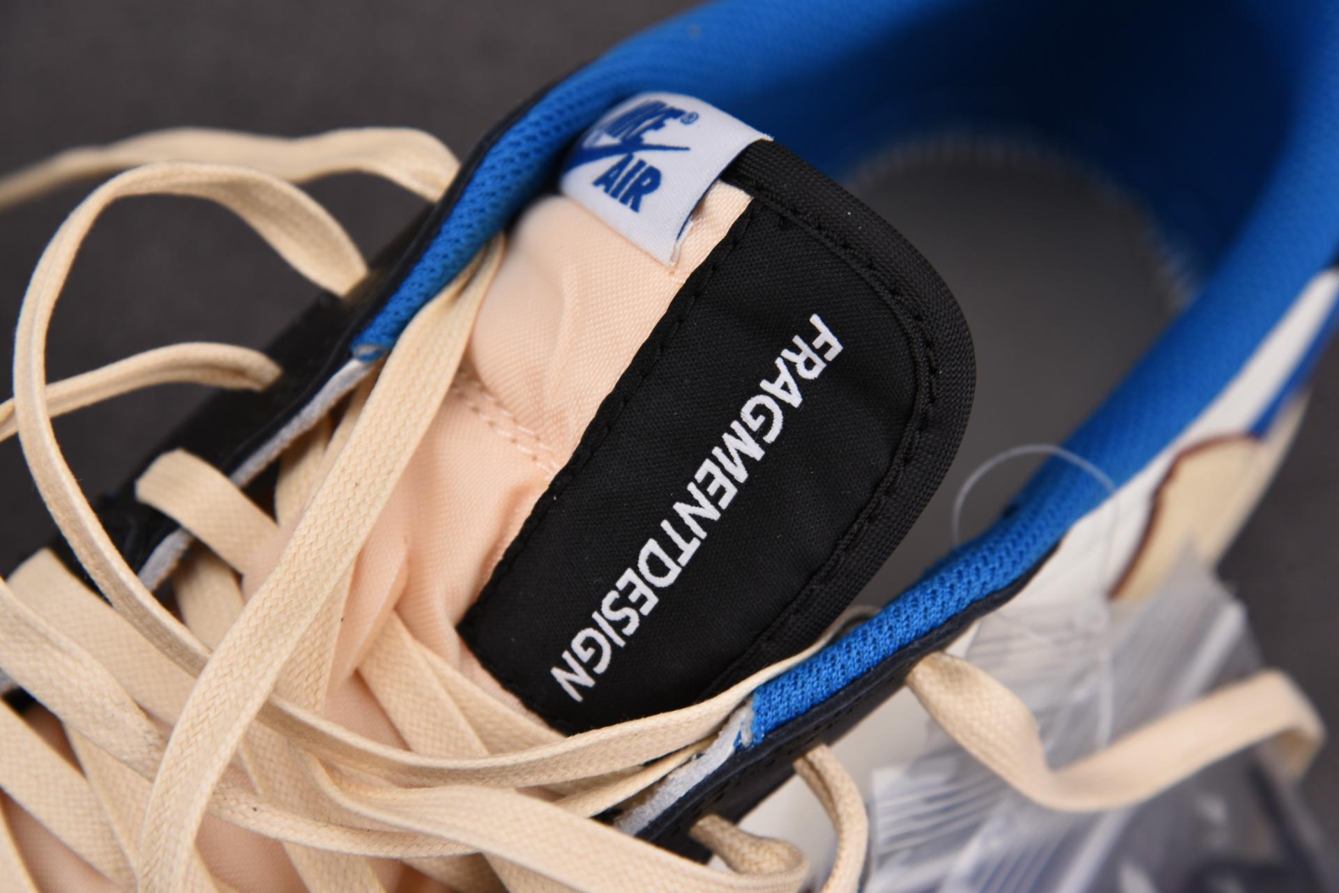 트래비스 스캇 X 프라그먼트 X 에어 조던 1 로우 밀리터리 블루