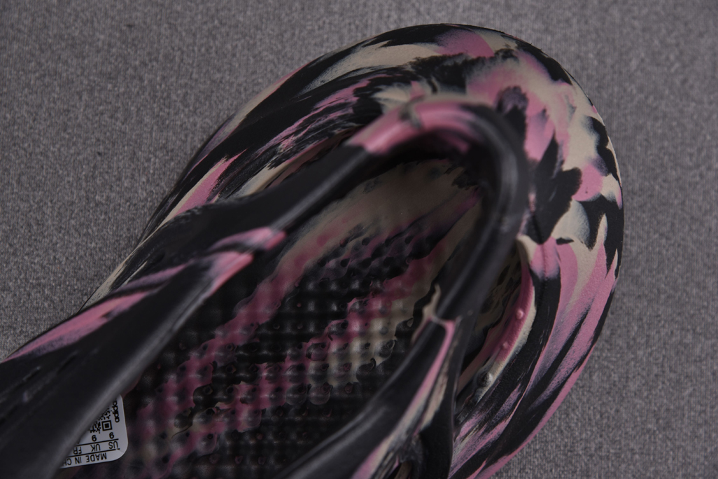 아디다스 이지 폼 러너 믹스 카본