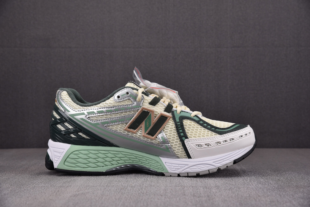 뉴발란스 x 에메 레온 도르