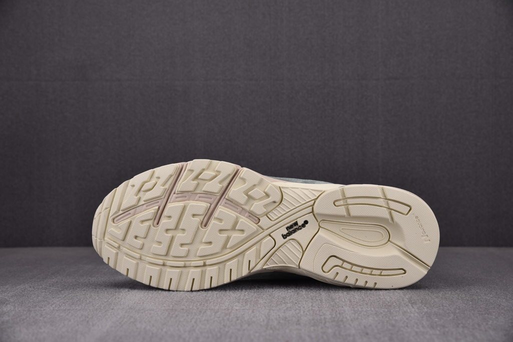 뉴발란스 x 키스 993 메이드 인 USA 슬레이트 그레이