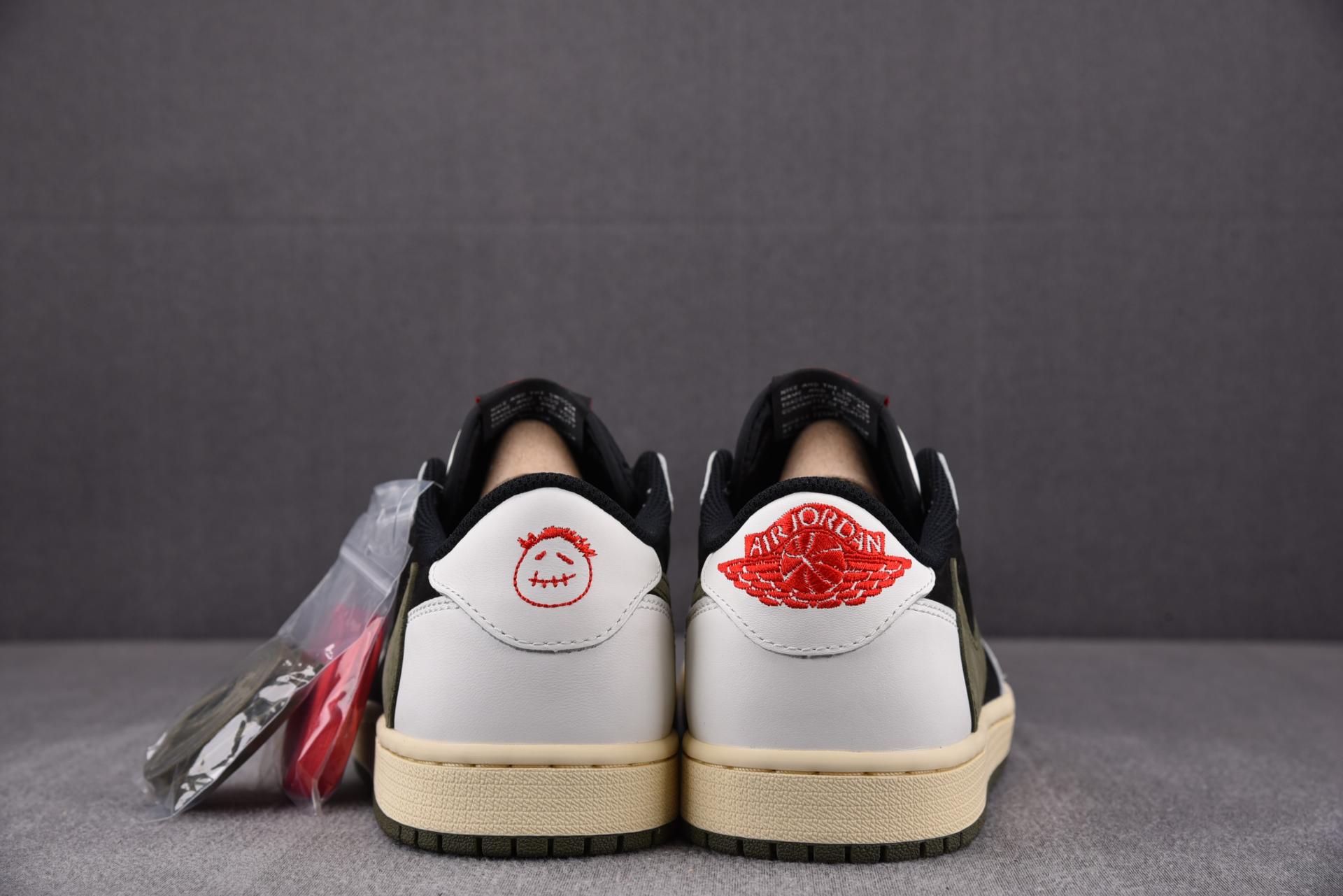 [LJR] 2023 NEW 트래비스 스캇 x 에어 조던 1 로우 OG 올리브 (DZ4137-106) 스캇 레플리카