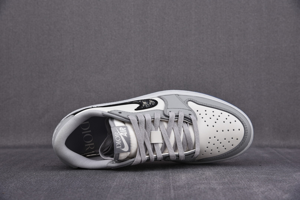 디올 X 에어 조던 1 로우