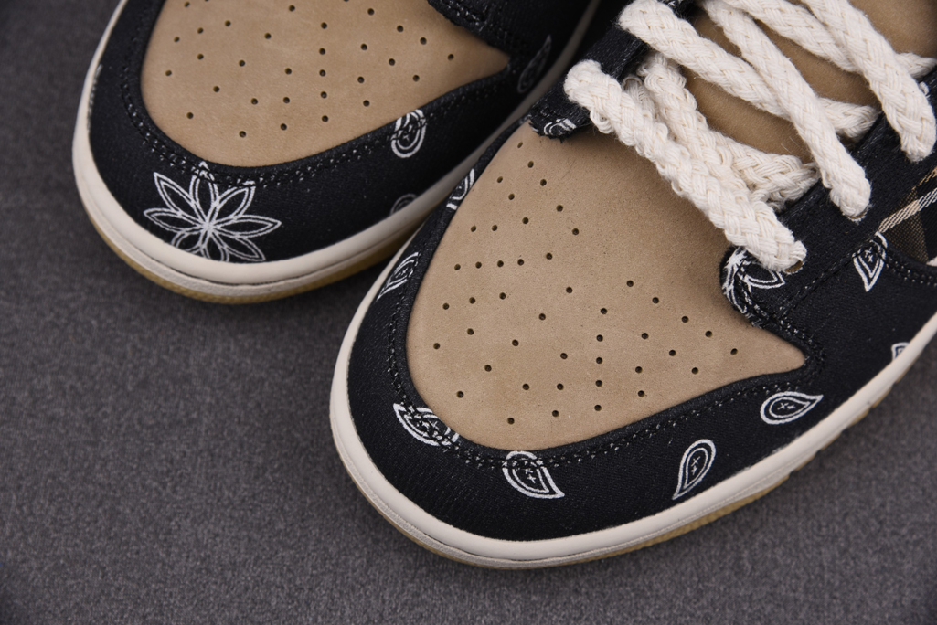 트래비스 스캇 X 나이키 SB 덩크 로우