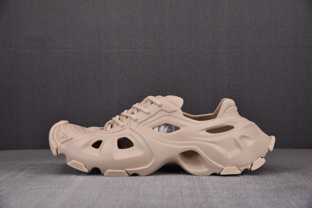 발렌시아가 미러급