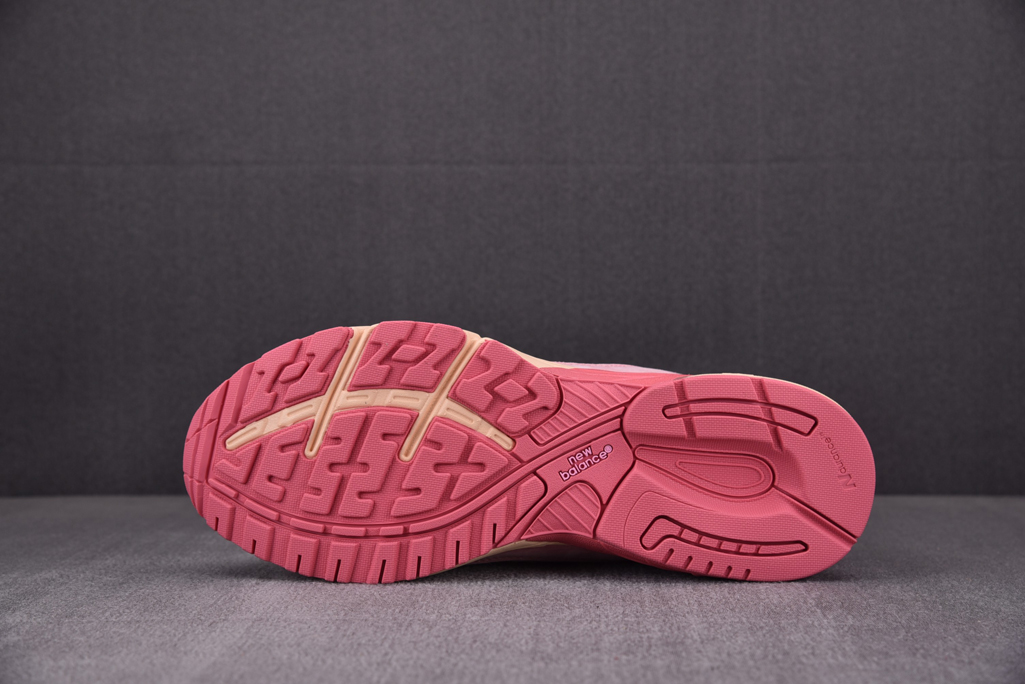뉴발란스 x 조 프레쉬굿즈 993 메이드 인 USA 파우더 핑크