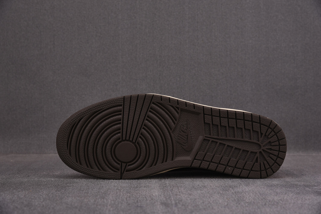 트래비스 스캇 X 에어 조던 1 로우 모카