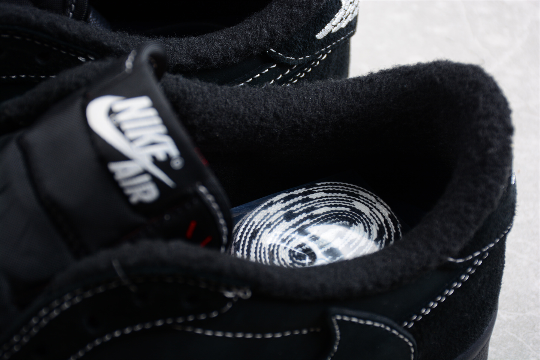 ljr 트래비스 스캇 x 에어 조던 1 로우 OG 블랙 팬텀 레플리카