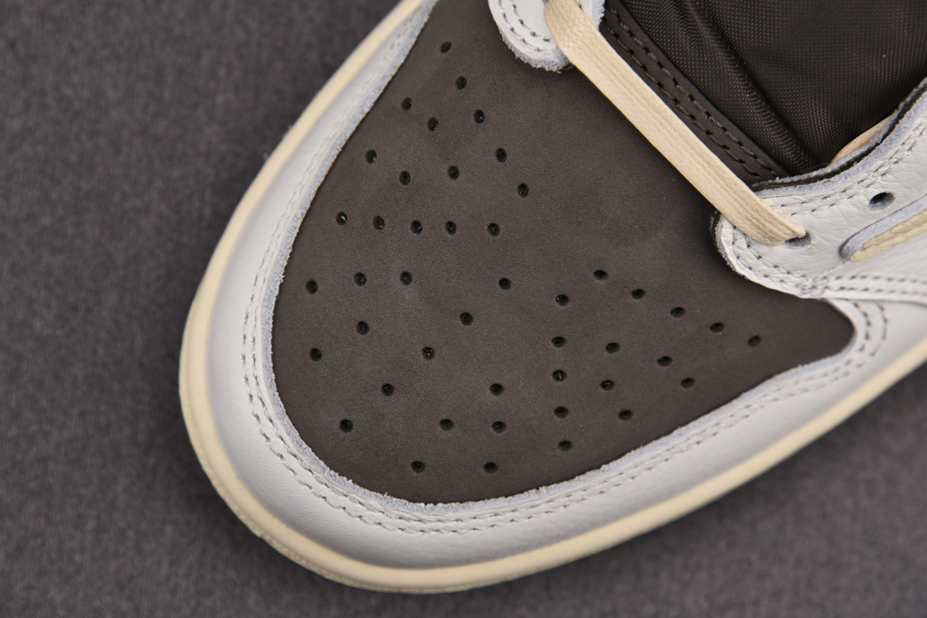 트래비스 스캇 x 에어 조던 1 로우 세일 앤 리저락