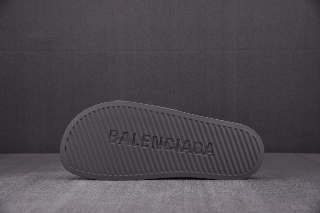 발렌시아가 풀 슬라이드