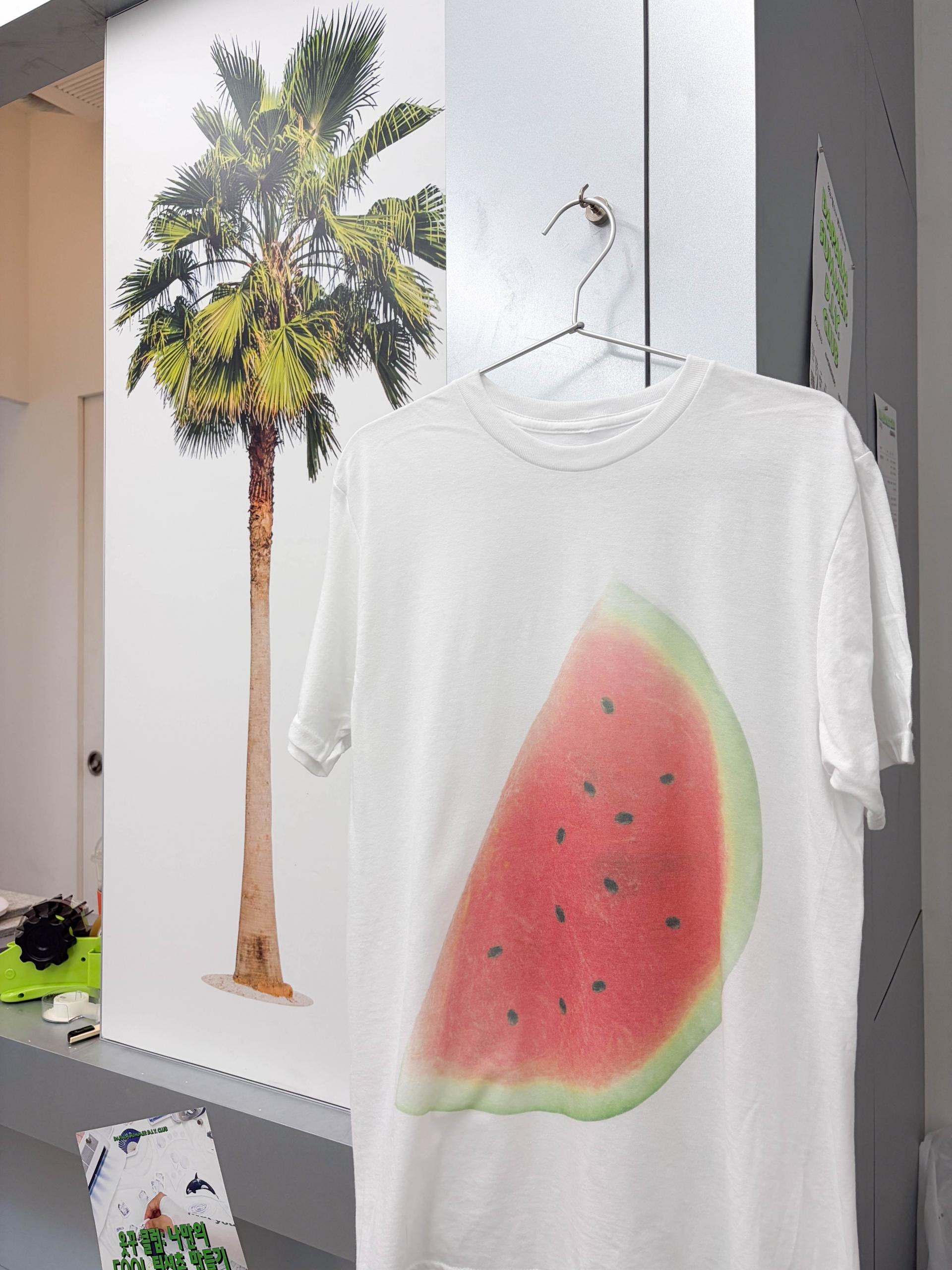 SOOBAK SLICE T-SHIRT