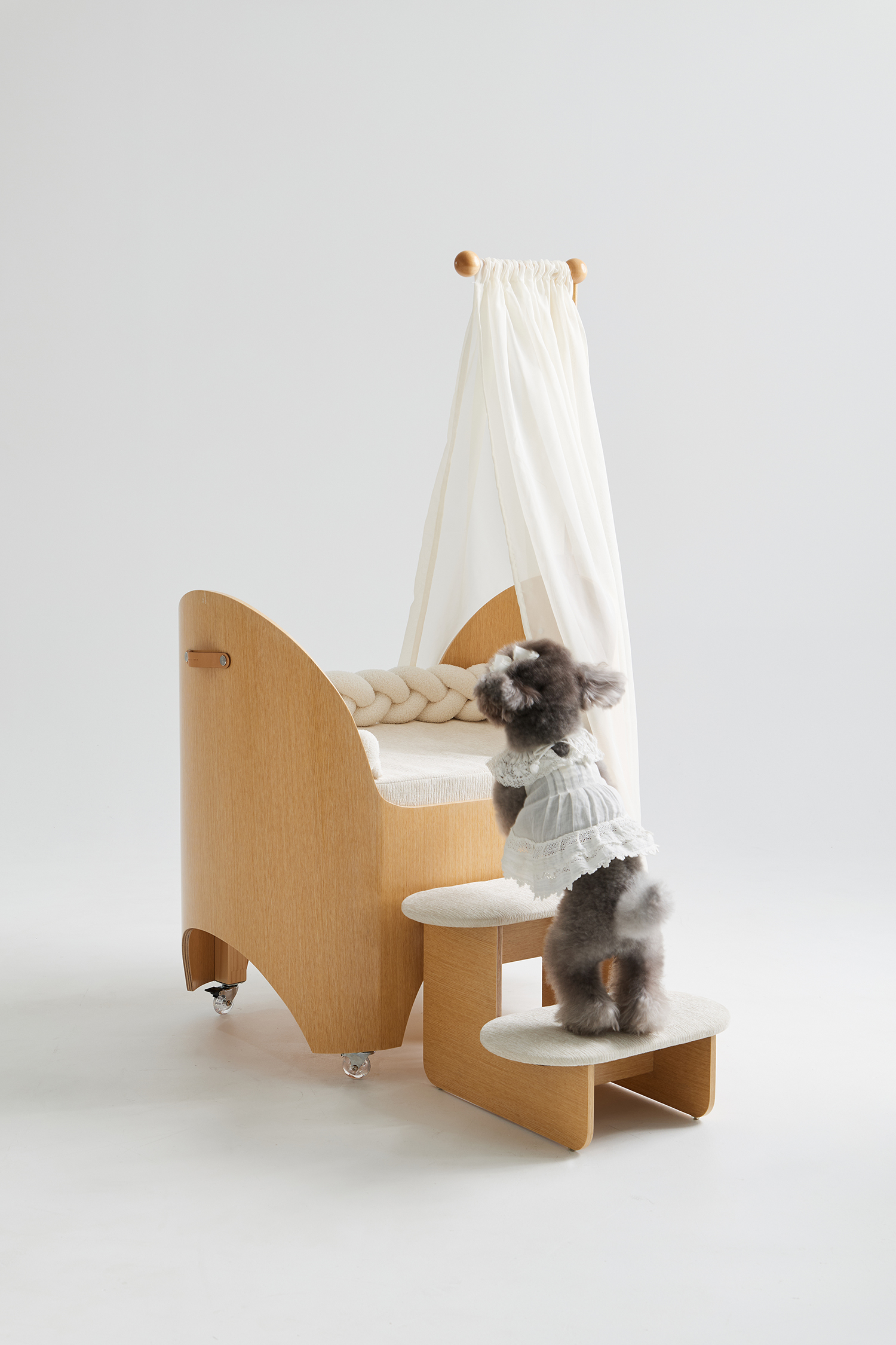 [ d.near × uno ] BOA bed I cream