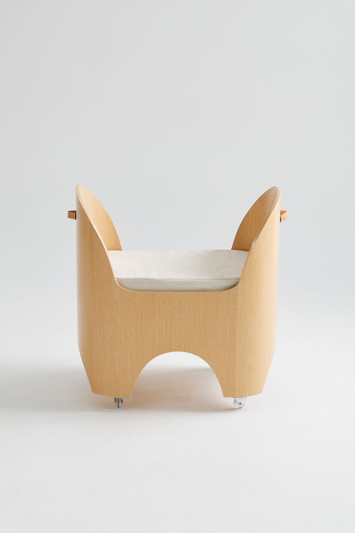 [ d.near × uno ] BOA bed I cream