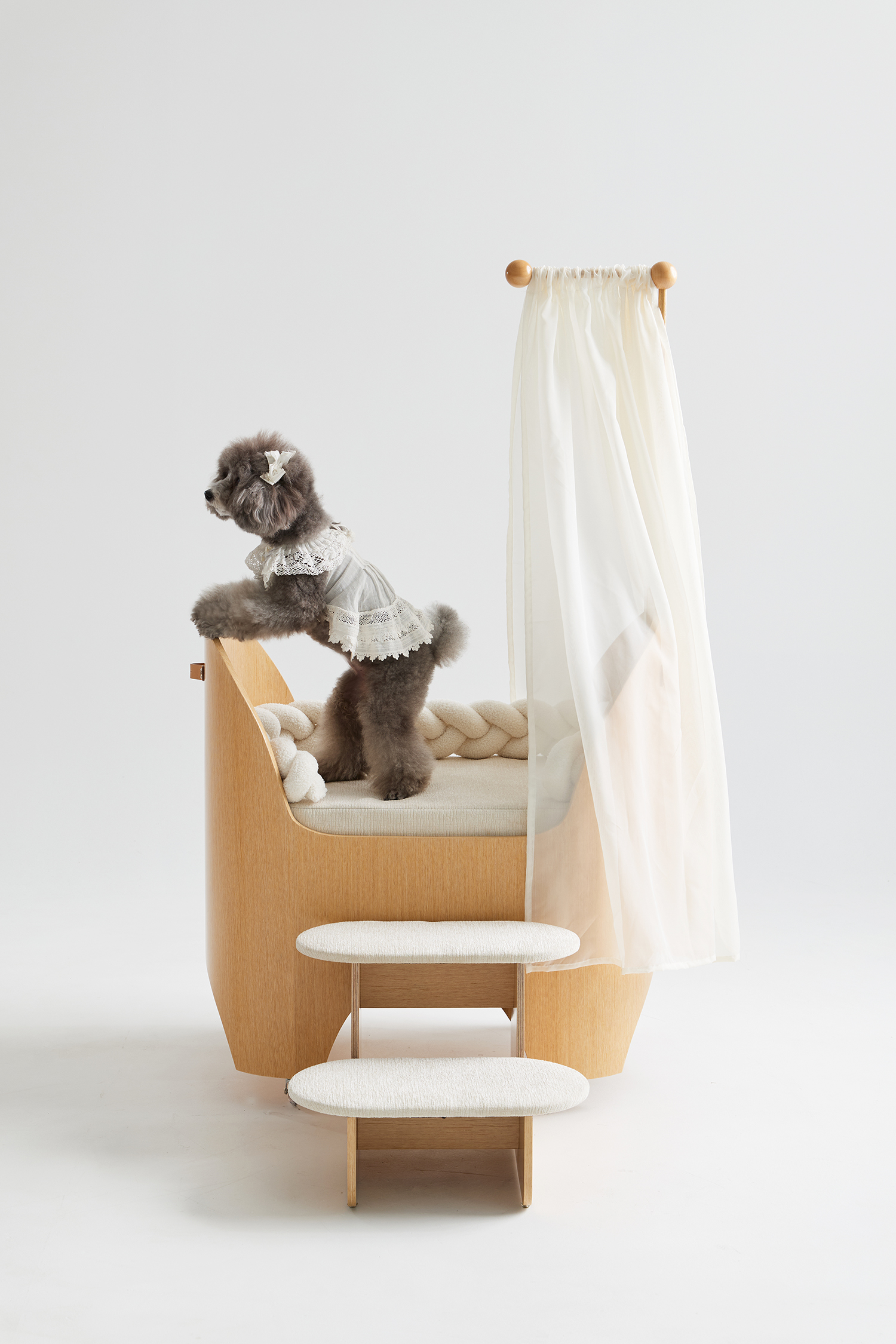 [ d.near × uno ] BOA bed I cream
