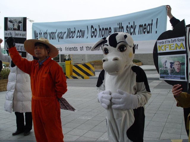 광우병 기자회견 Copyrightⓒ. 2003. jong hak park park. All Rights Reserved.