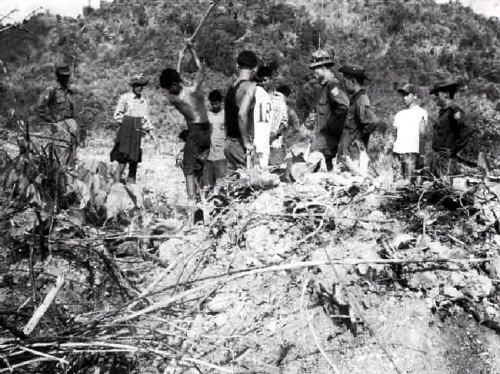 가스관 건설과 관련해 군대에 의해 강제노동에 동원된 버마 사람들