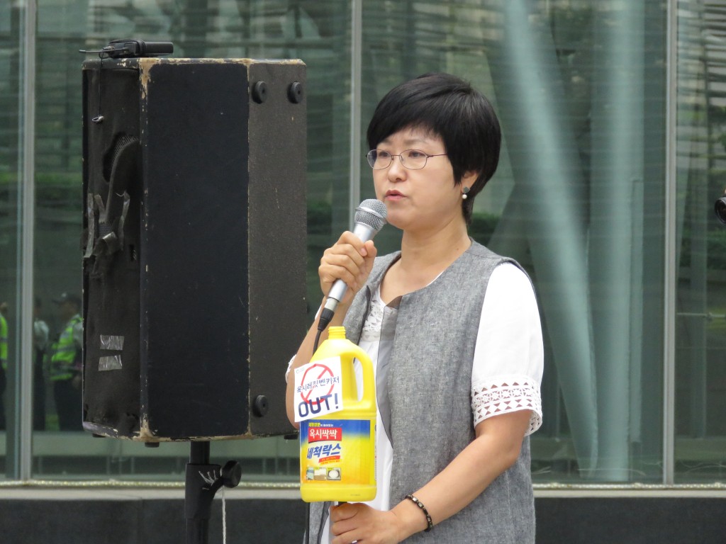 5월 31일, 시민사회단체 ‘옥시불매 2차 집중행동 보고대회 및 가습기살균제 책임자 처벌과 옥시 예방법 제정 촉구’ 운동 선언 기자회견ⓒ환경운동연합