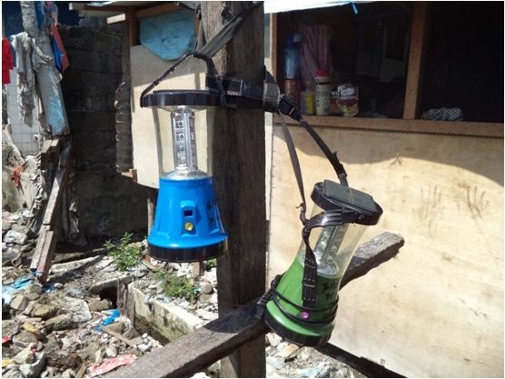 태풍 하이옌의 악몽에서 벗어나지 못한 필리핀, 그러나 희망은 싹트고 있다 9