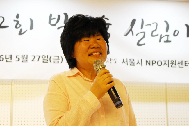 수상소감을 나누고 있는 임희자 정책실장 ⓒ 환경운동연합 김현경