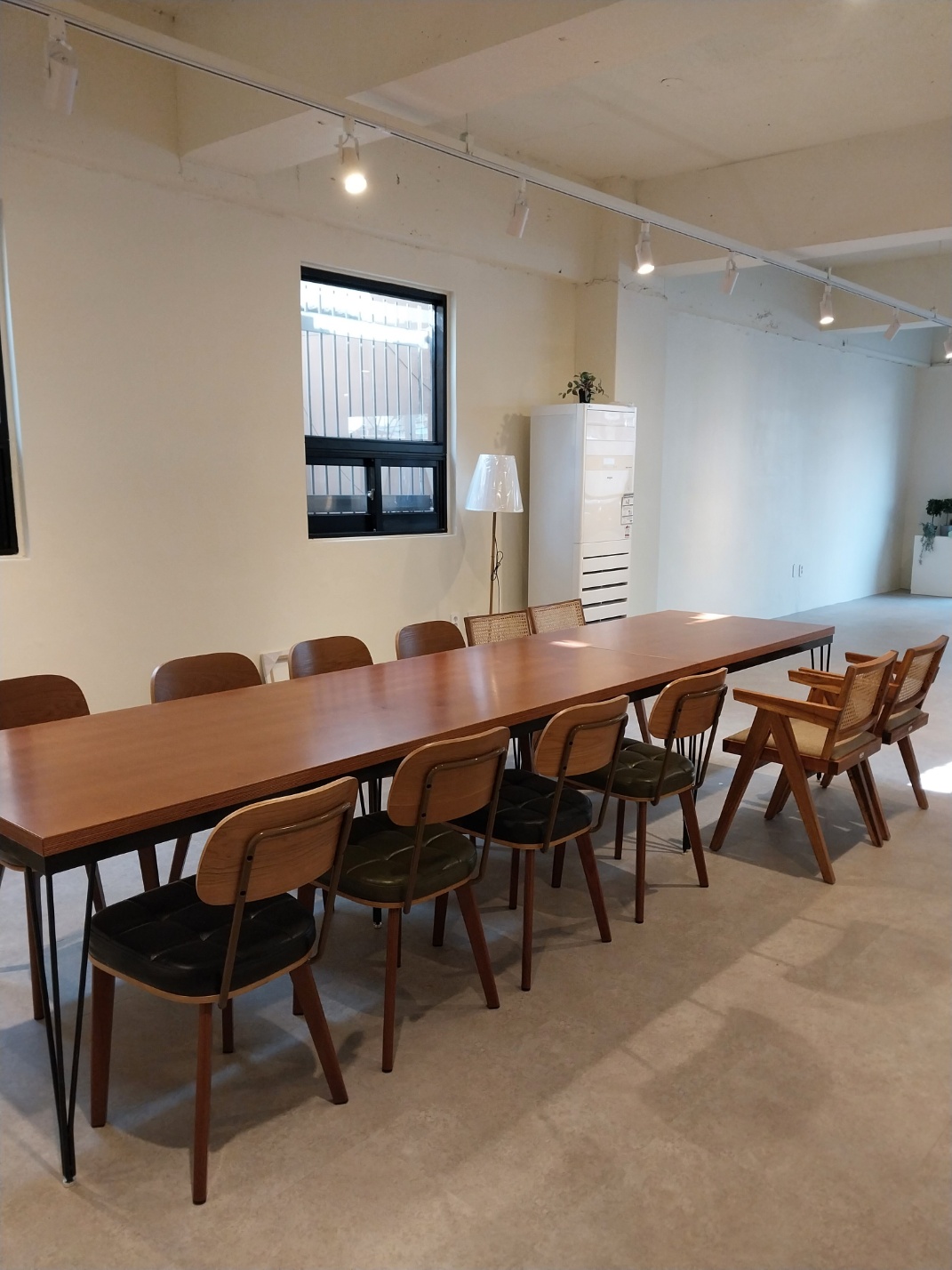 m-m-meeting-moim