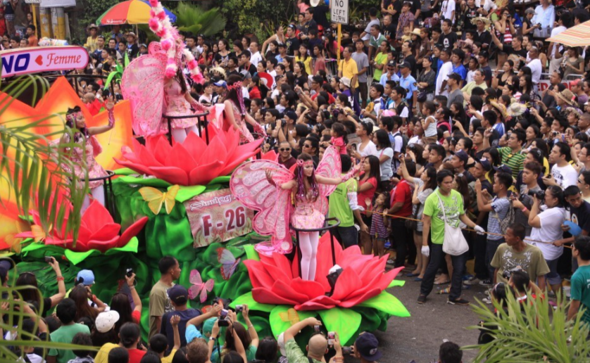 أكبر مهرجان في سيبو|مهرجان سينولوغ (Sinulog Festival)