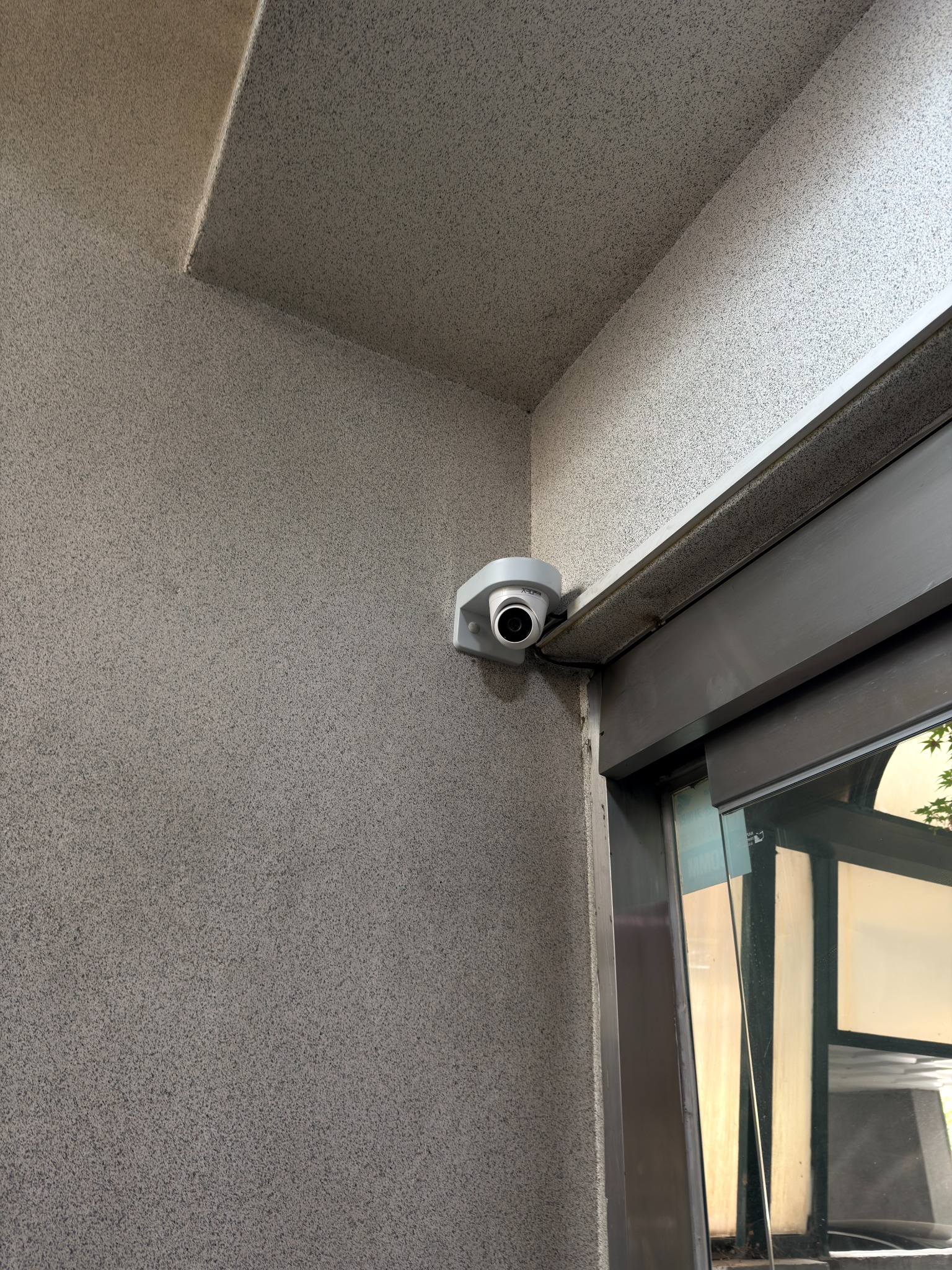 송파 아파트 출입구 상부 실내 CCTV 카메라