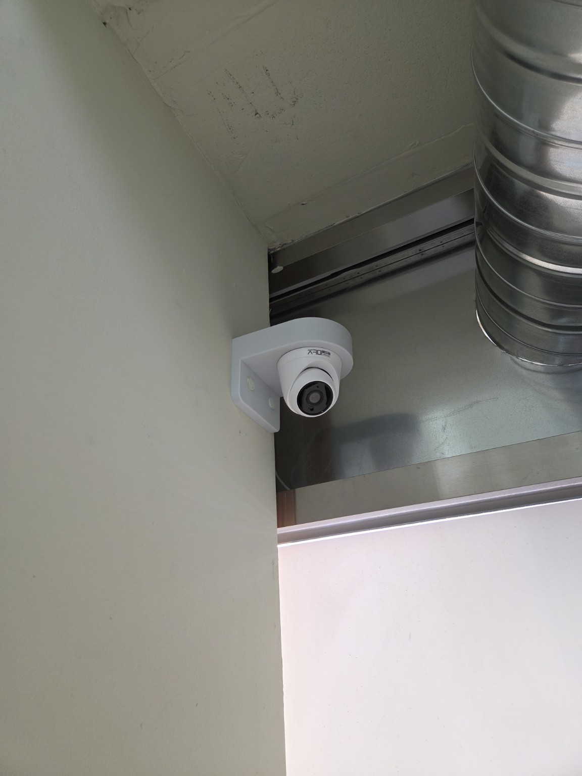 이천 칼국수집 오픈 천장 실내 CCTV 설치