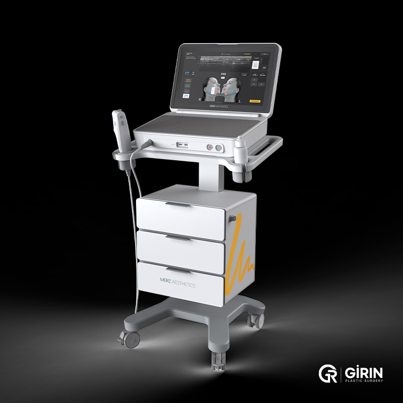 처짐에 접근하는 자르지 않는 초음파 리프트 "우루세라"ウルセラ（Ultherapy）でフェイスラインを引き締め、若々しい印象へ