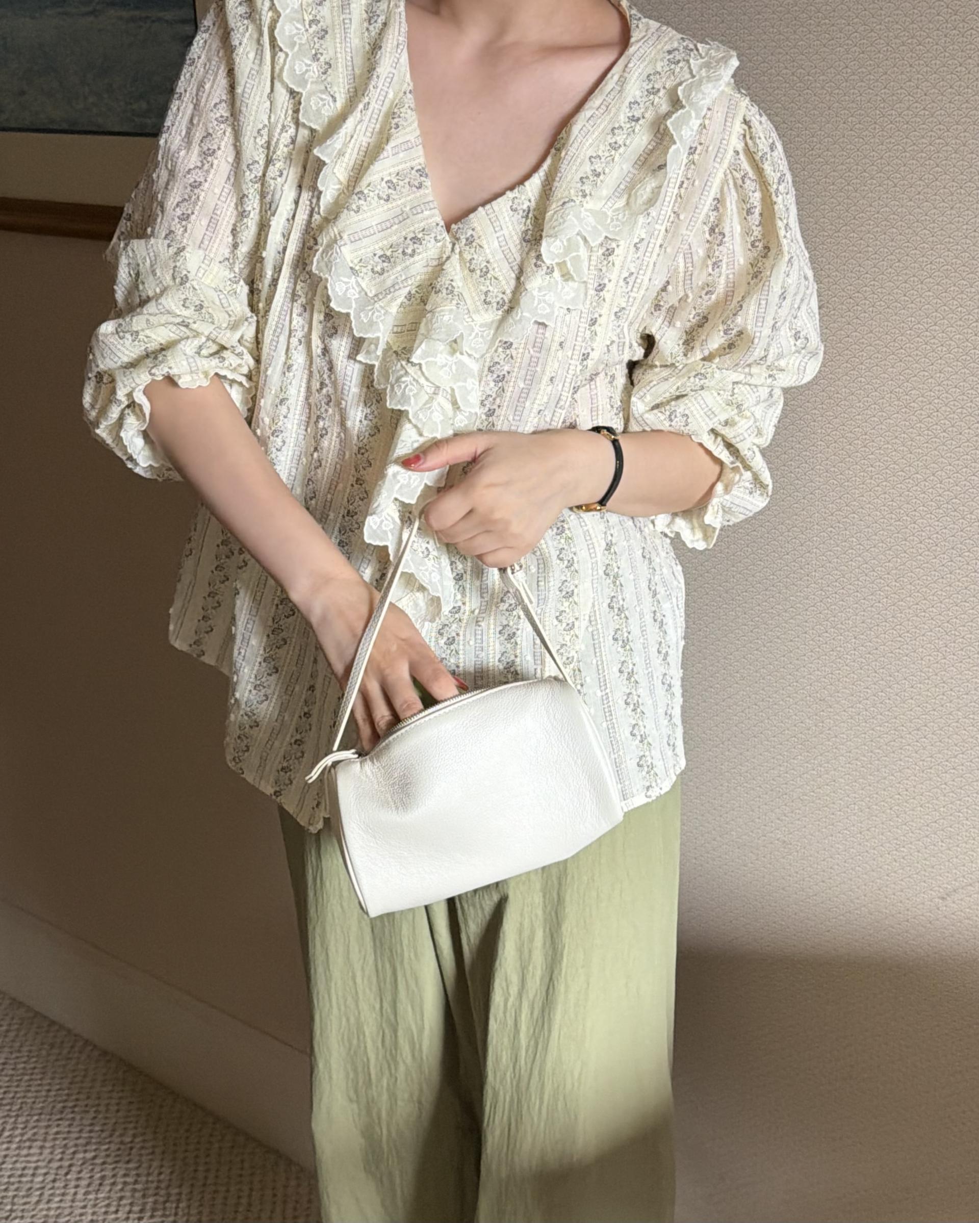 cottage ruffle lace blouse (flower)