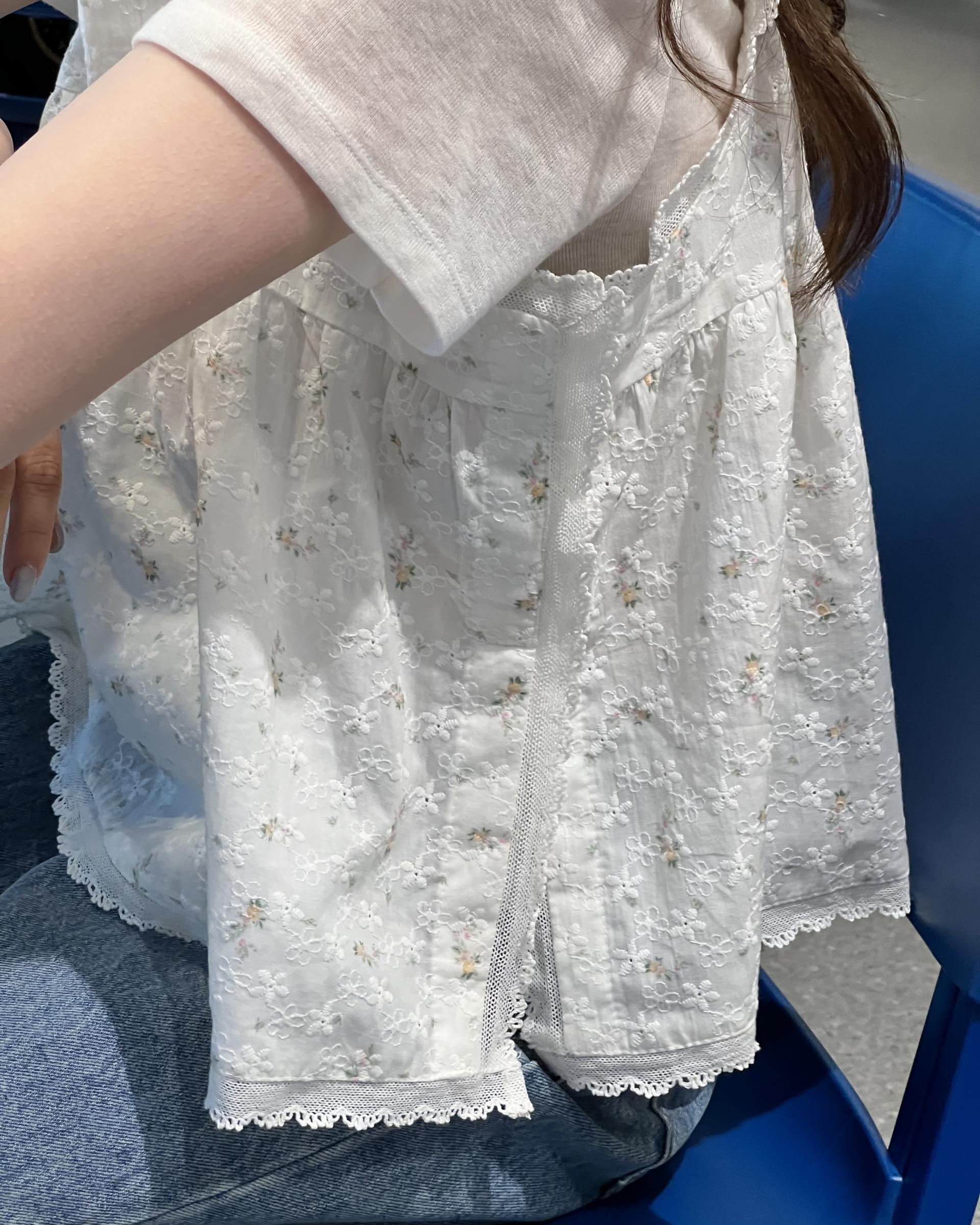 primrose blouse (flower/black)