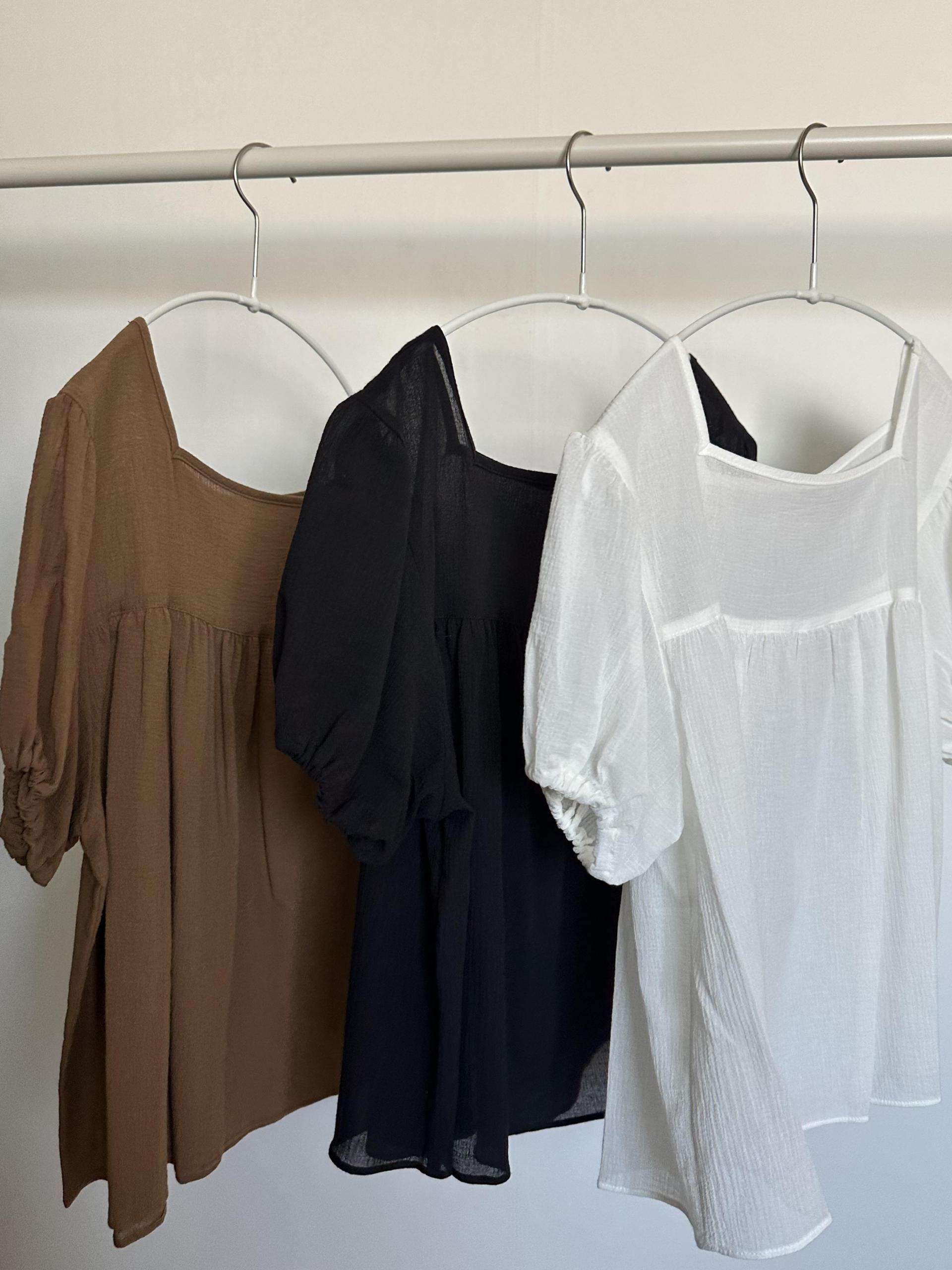 square blouse (white/brown/black)