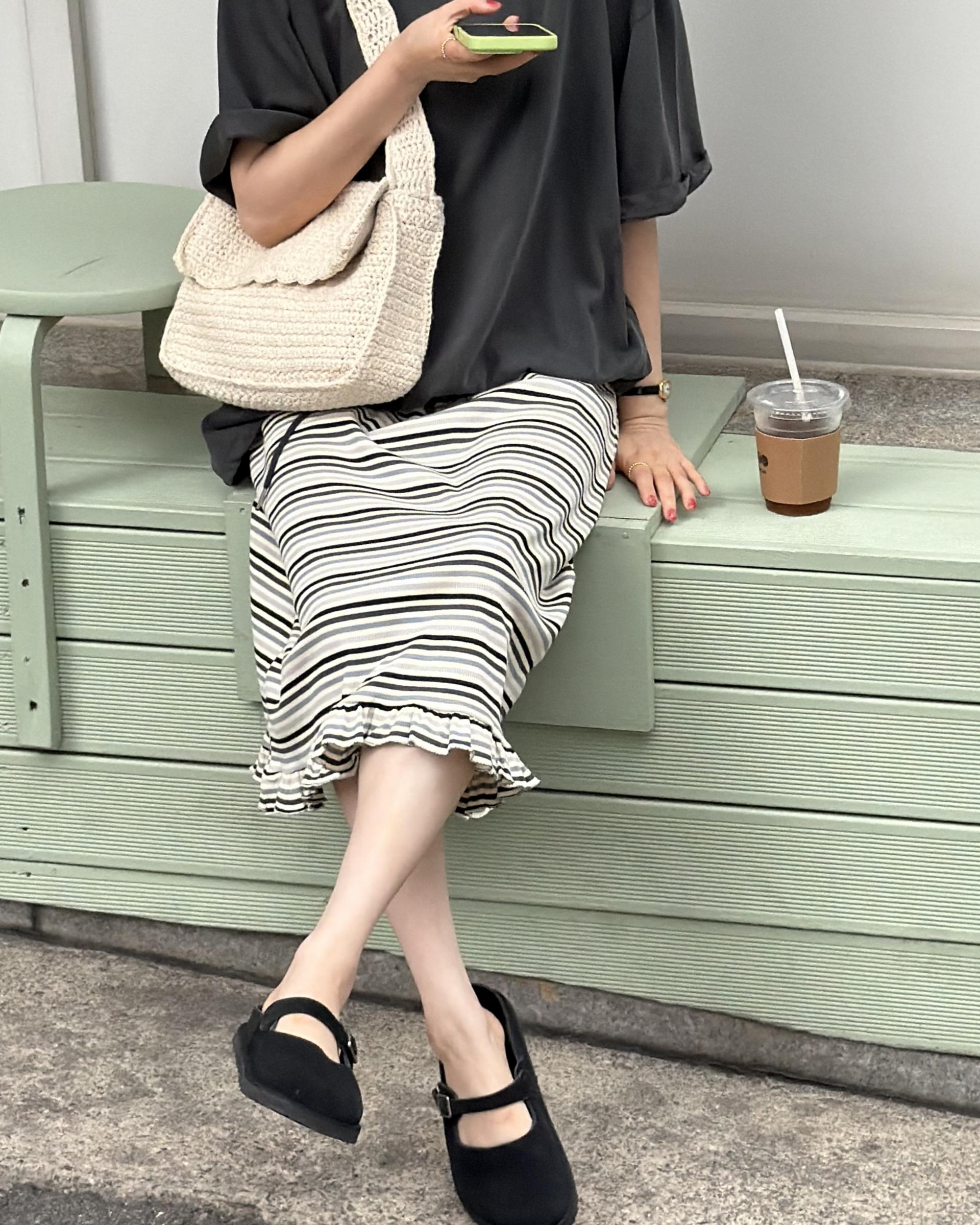 boo stripe banding skirt