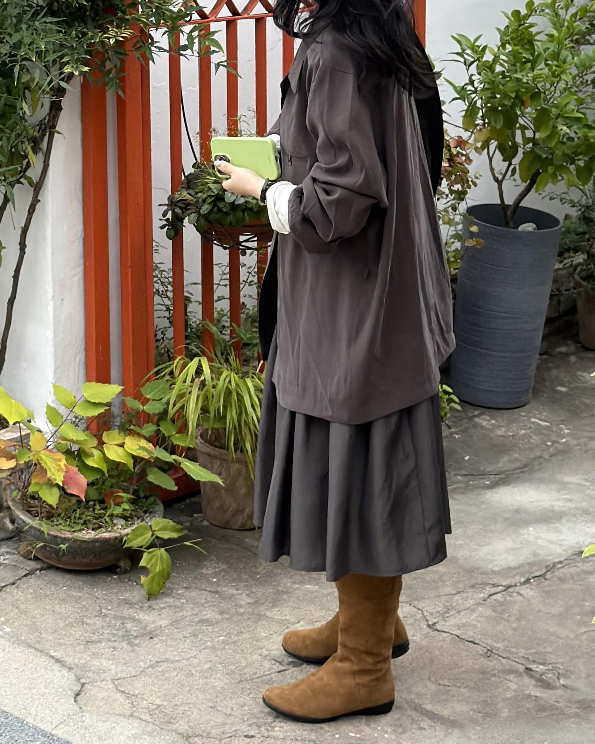 prim button blouse (brown)