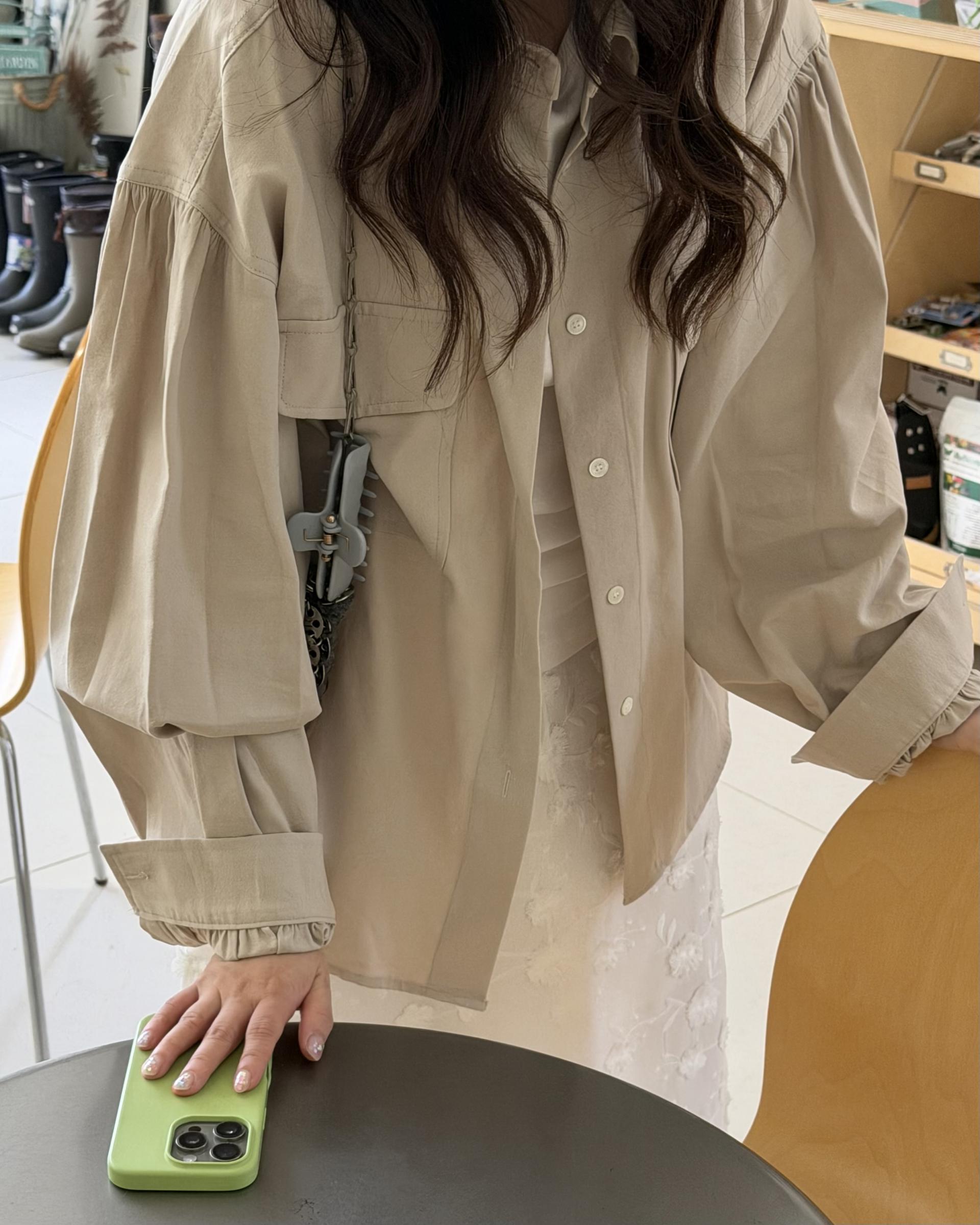 magnet shirring blouse (cream/beige)
