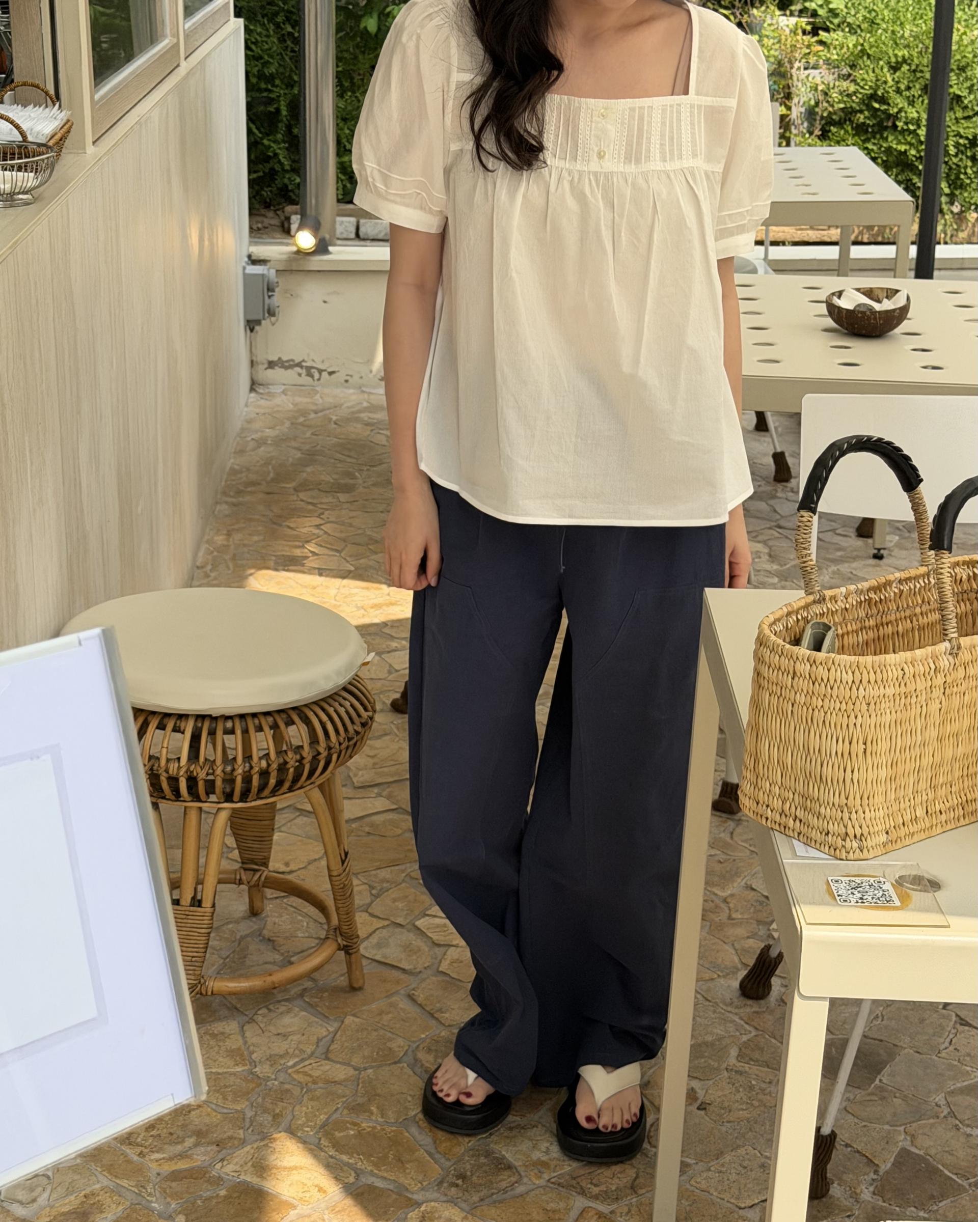 helen blouse (navy/white)