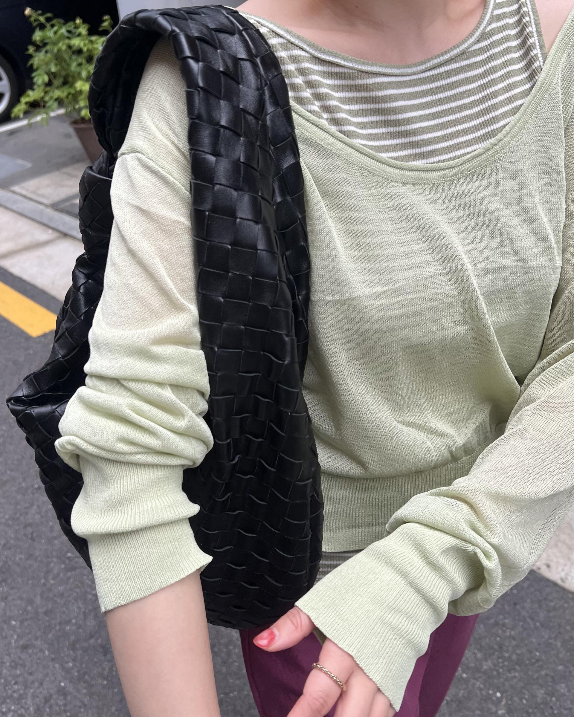 punch u-neck knit (mint/baby blue)소재