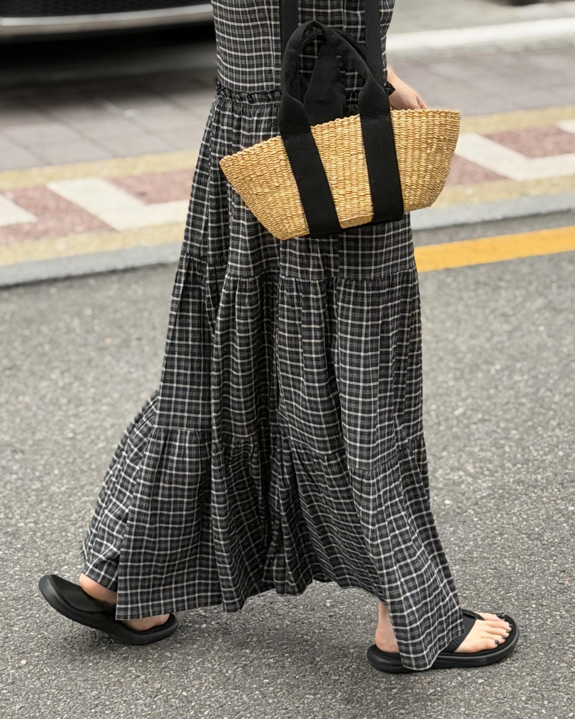 kate check dress (black/blue)