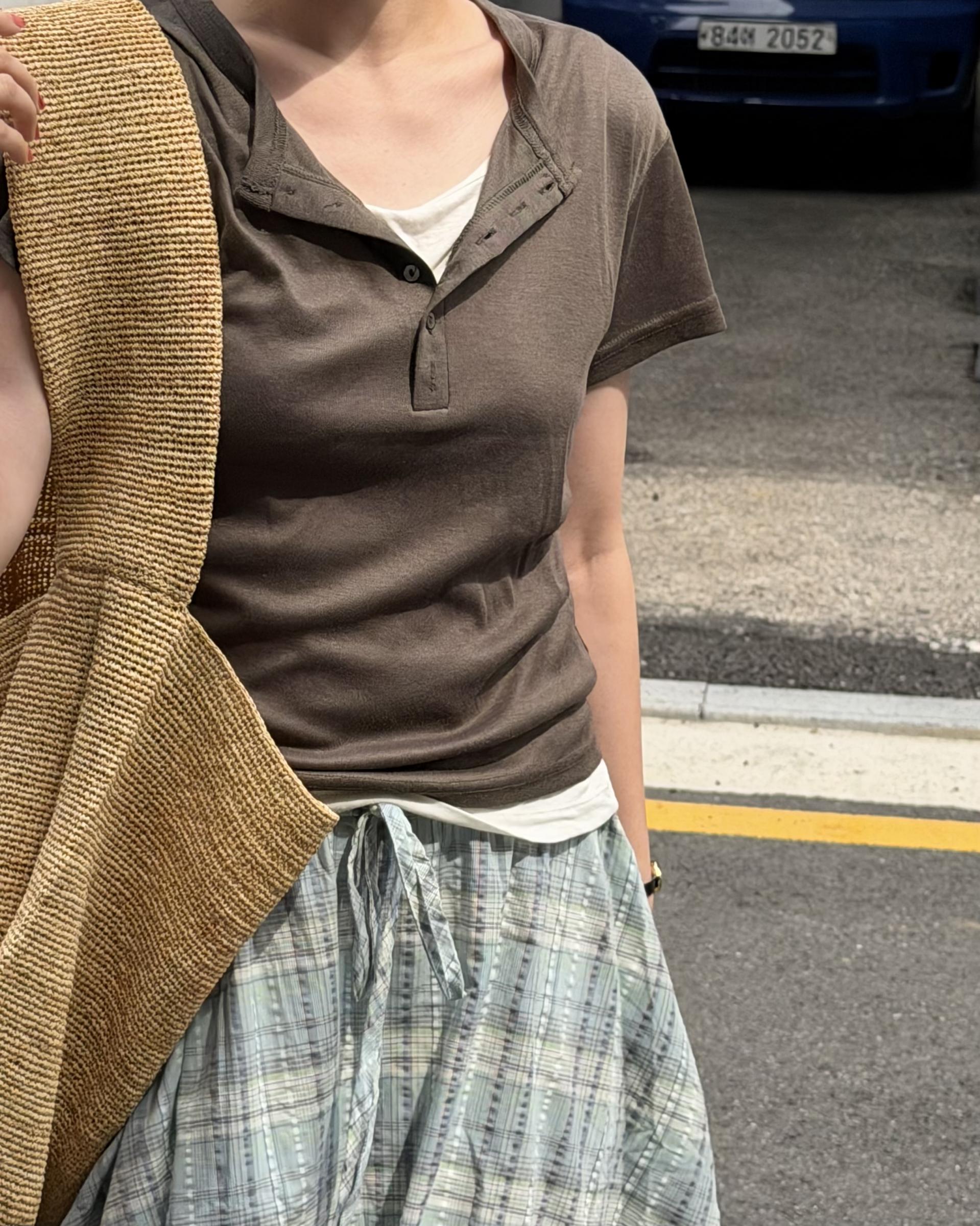 code button top (brown/black/white/melange)